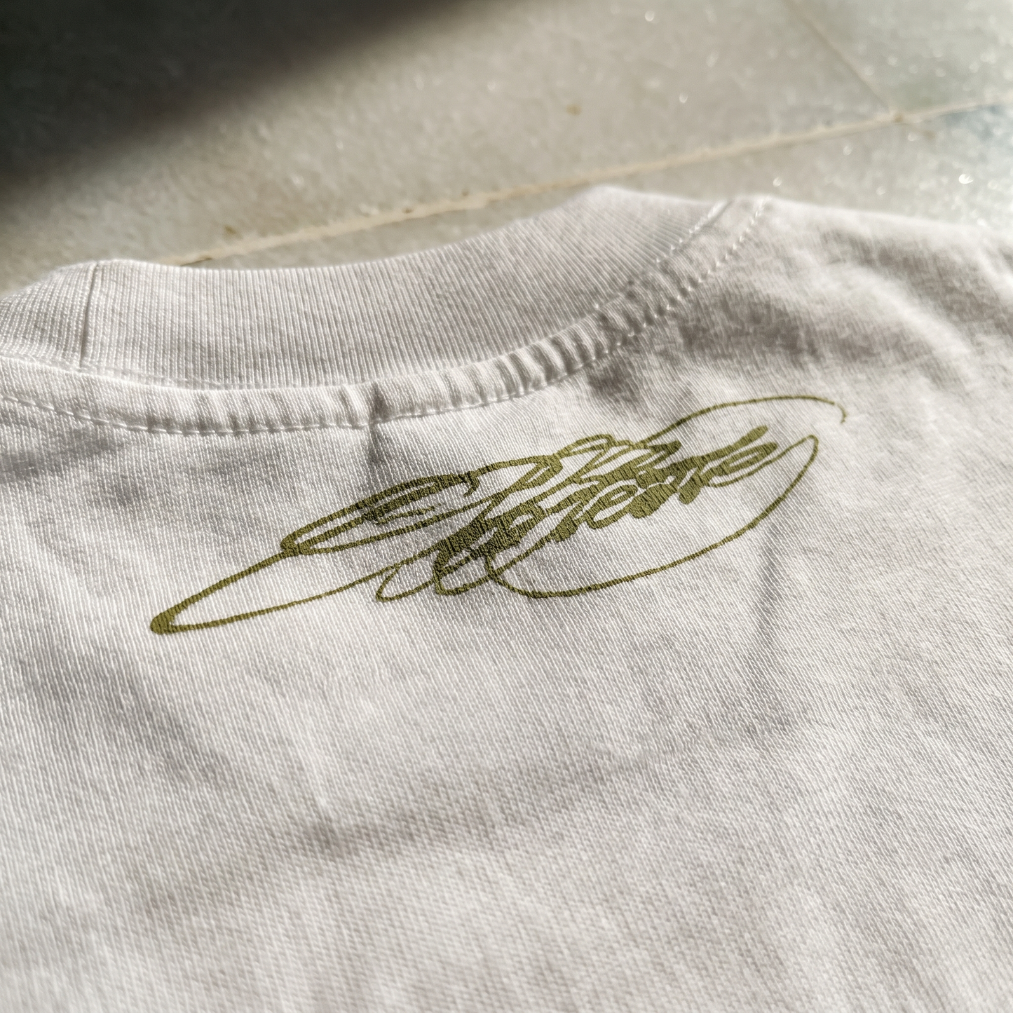 white gilet Tee